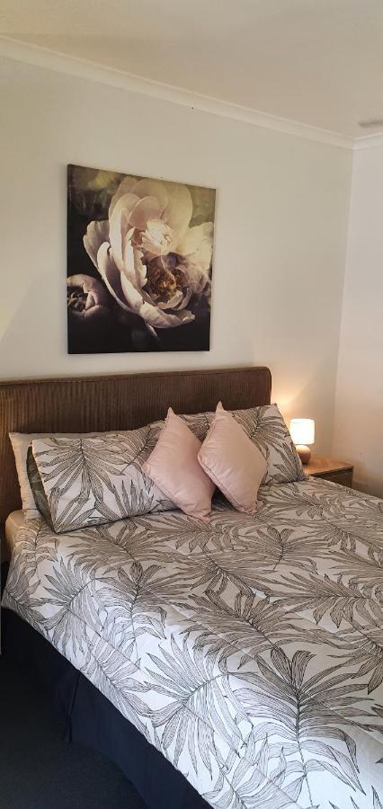 Bargara Motor Inn - Pet Friendly Exterior photo